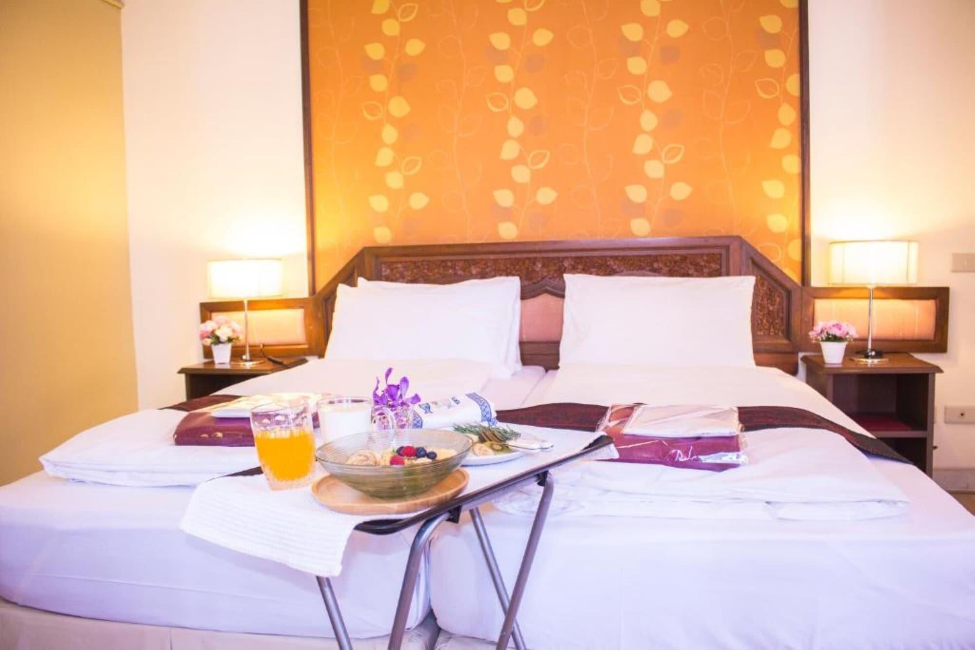 People Place Boutique In Town Hotel - SHA Extra Plus Chiang Mai Extérieur photo