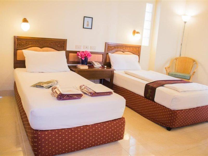 People Place Boutique In Town Hotel - SHA Extra Plus Chiang Mai Extérieur photo