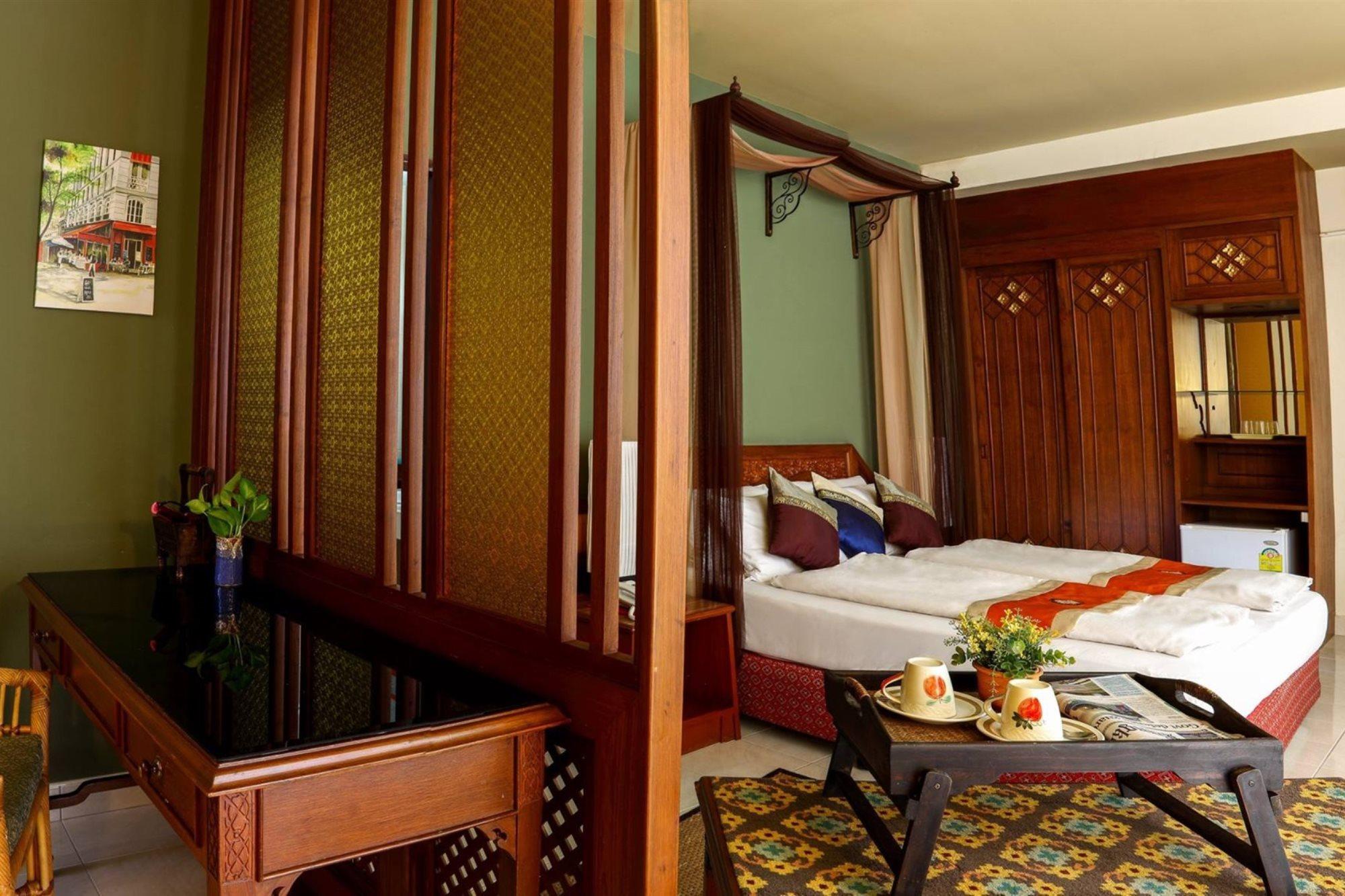People Place Boutique In Town Hotel - SHA Extra Plus Chiang Mai Extérieur photo