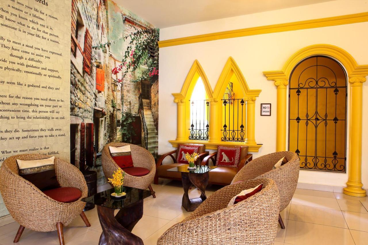 People Place Boutique In Town Hotel - SHA Extra Plus Chiang Mai Extérieur photo